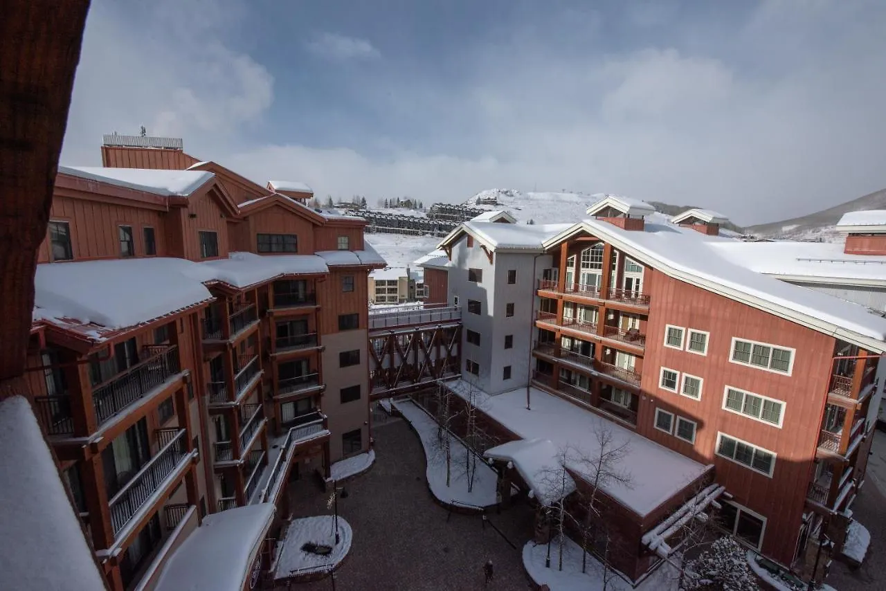 Floor 2 Bedroom In Mountaineer Square- Slopeside *