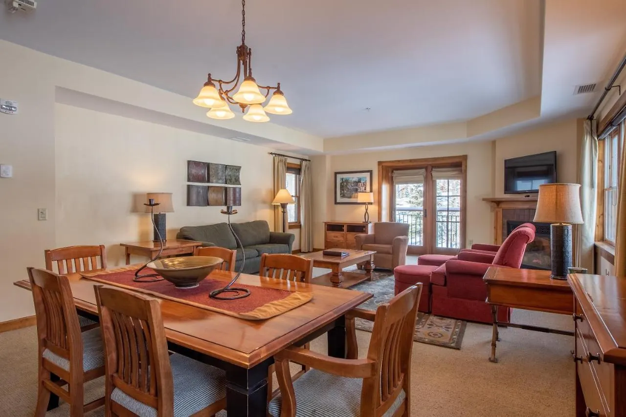 Wheelchair Accessible 2-bedroom - Slopeside *