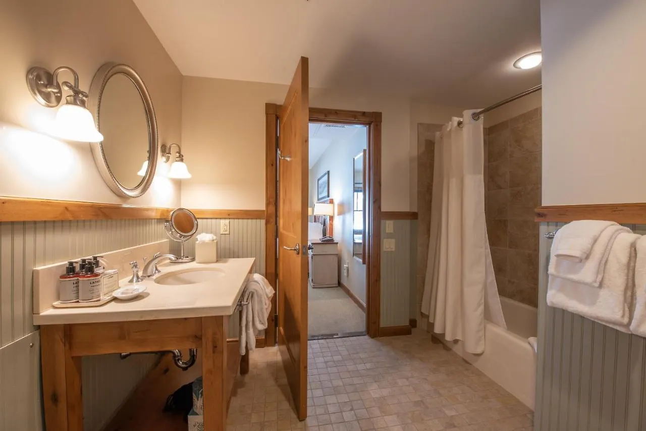 Wheelchair Accessible 2-bedroom - Slopeside Apartment Crested Butte