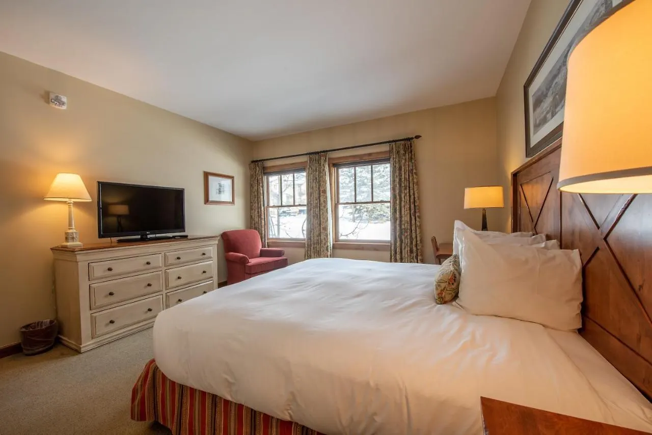 Wheelchair Accessible 2-bedroom - Slopeside Apartment *