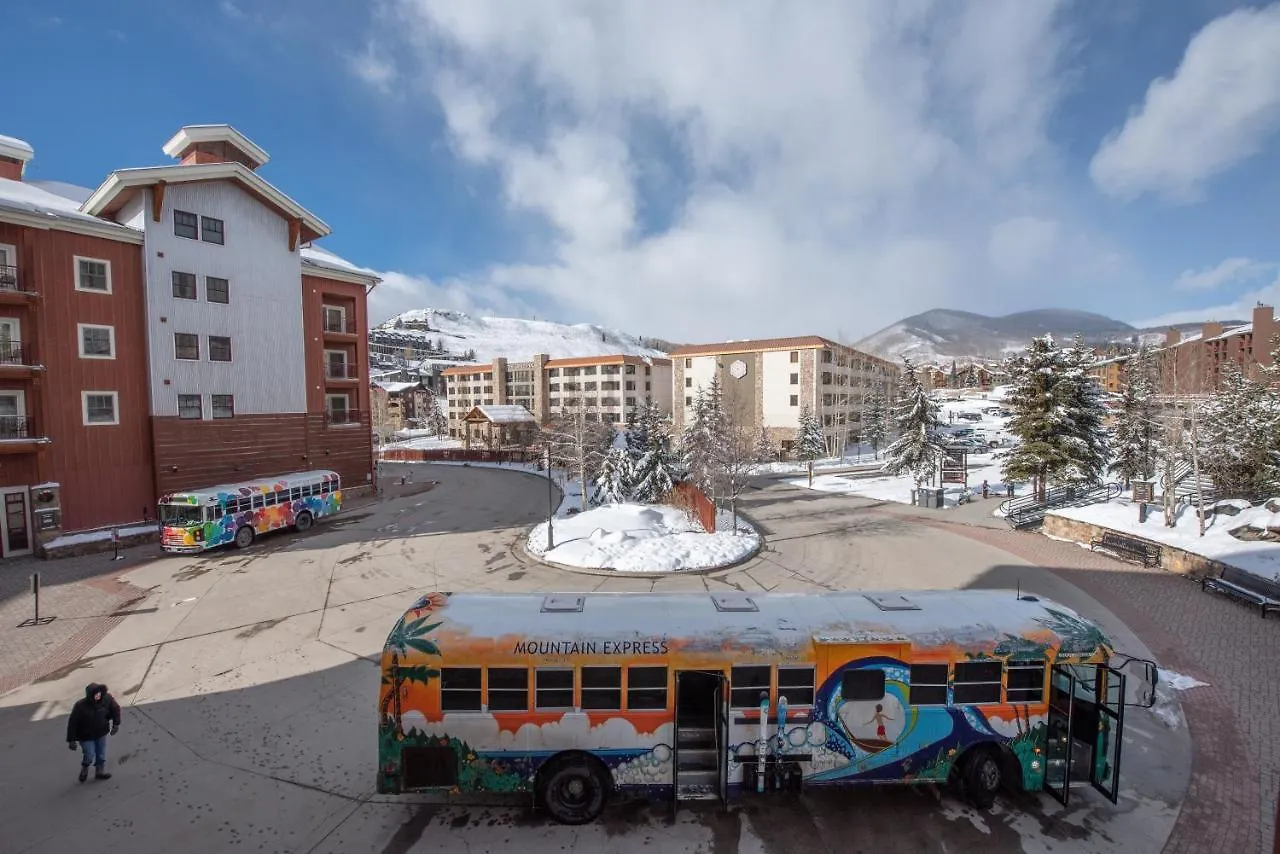Wheelchair Accessible 2-bedroom - Slopeside Apartment