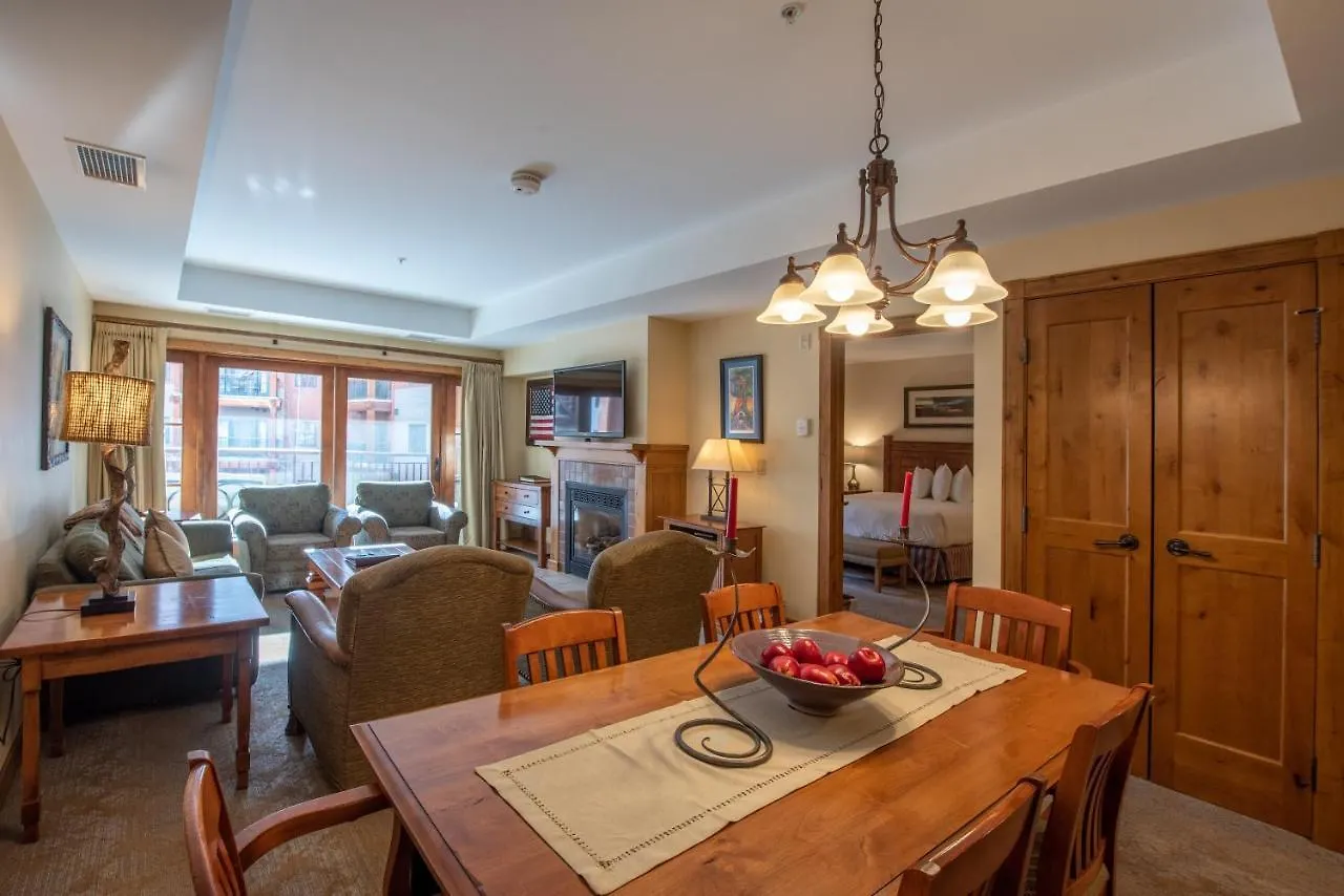 Apartment Comfortable & Spacious 2 Bedroom Unit In Mountaineer Square