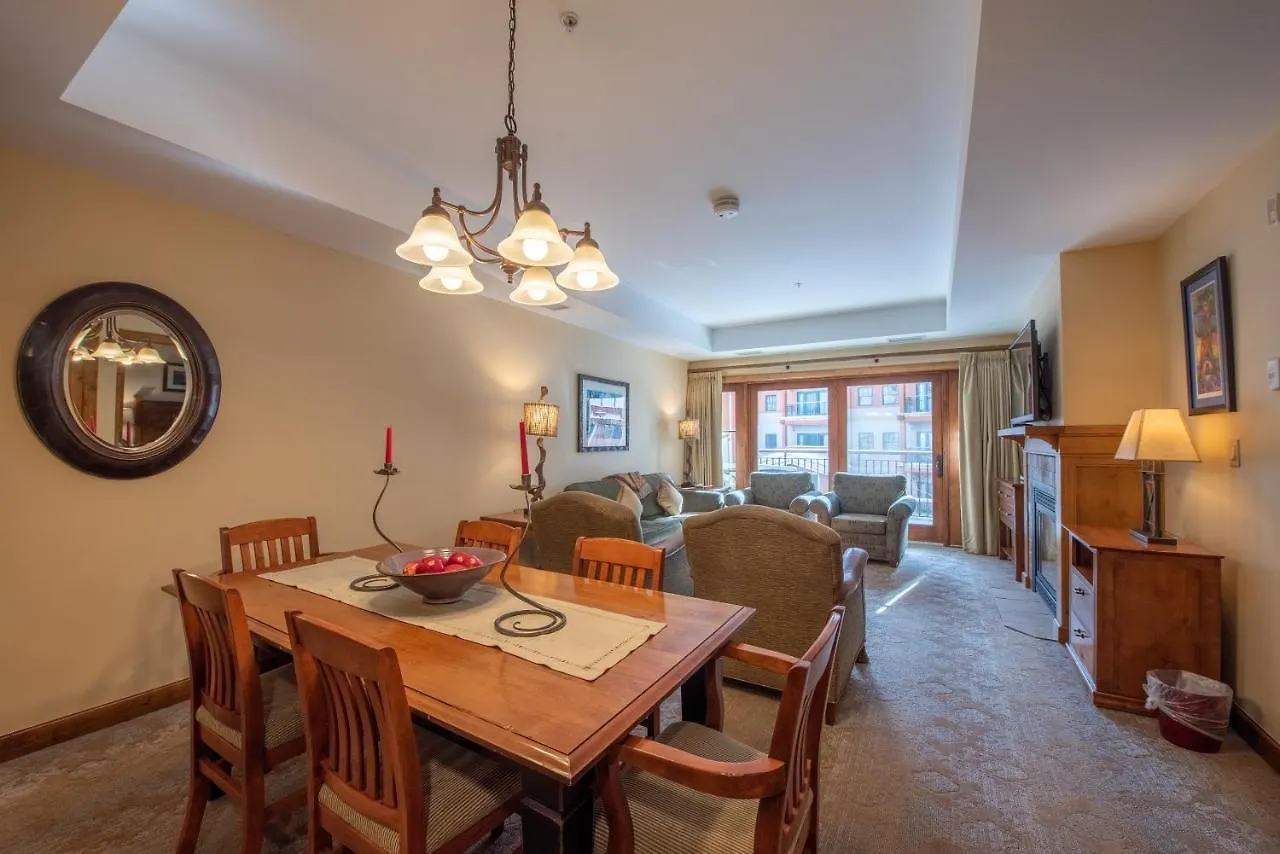 Apartment Comfortable & Spacious 2 Bedroom Unit In Mountaineer Square
