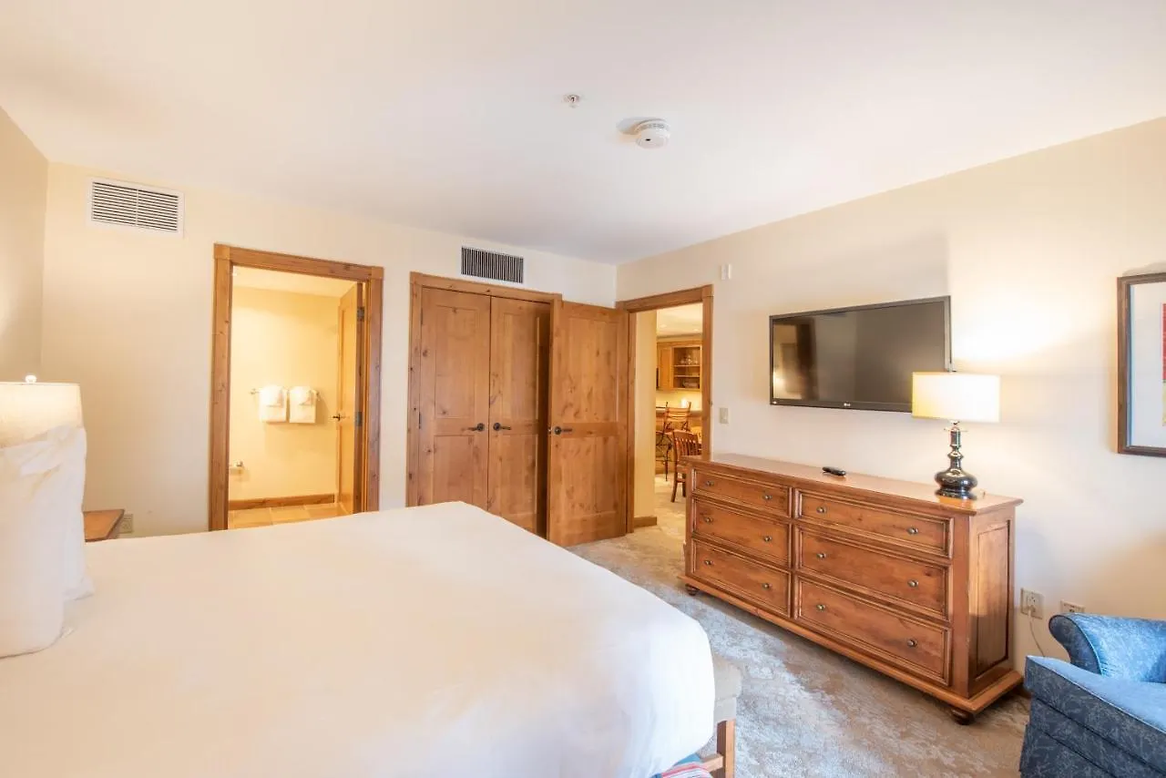 Apartment Comfortable & Spacious 2 Bedroom Unit In Mountaineer Square *