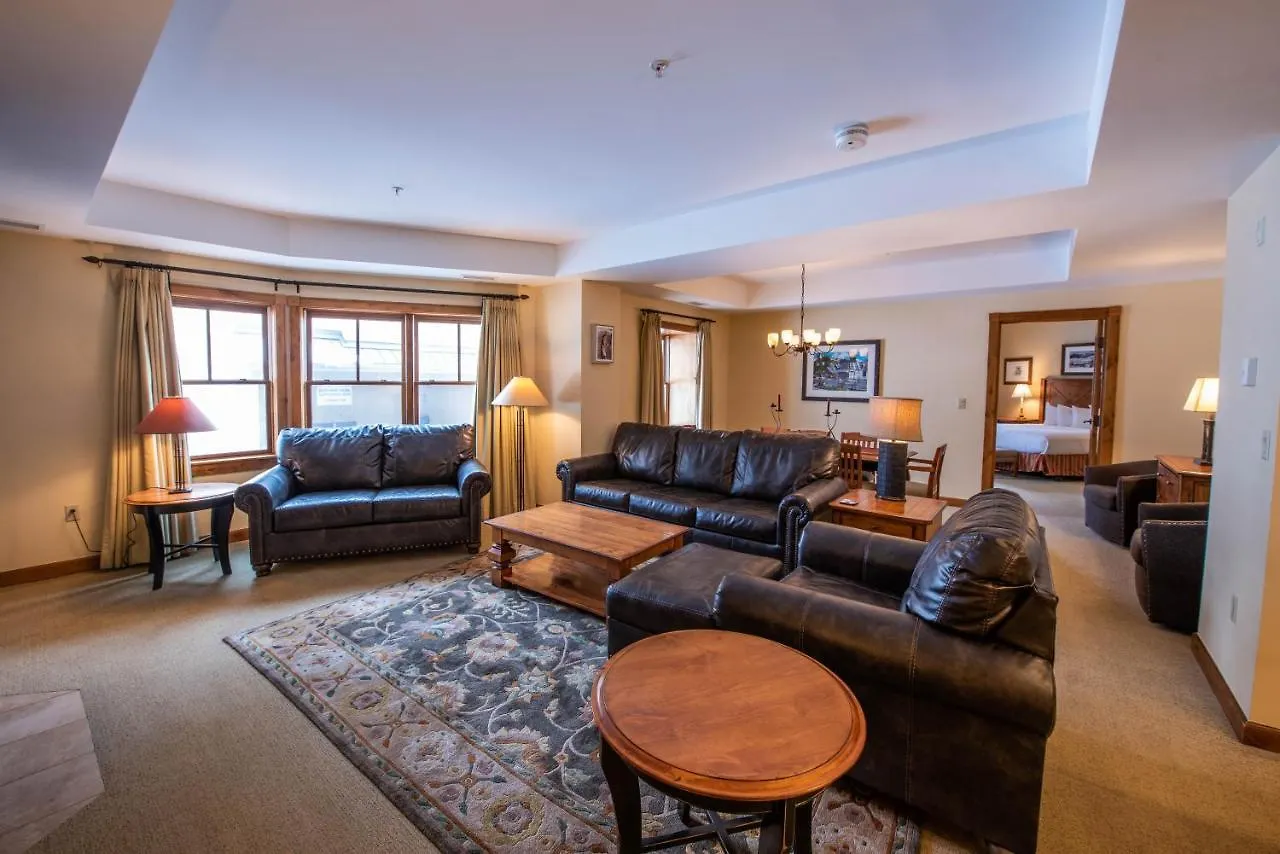 Spacious 3 Bedroom With 4 Beds And Sleeper Sofa Apartment *