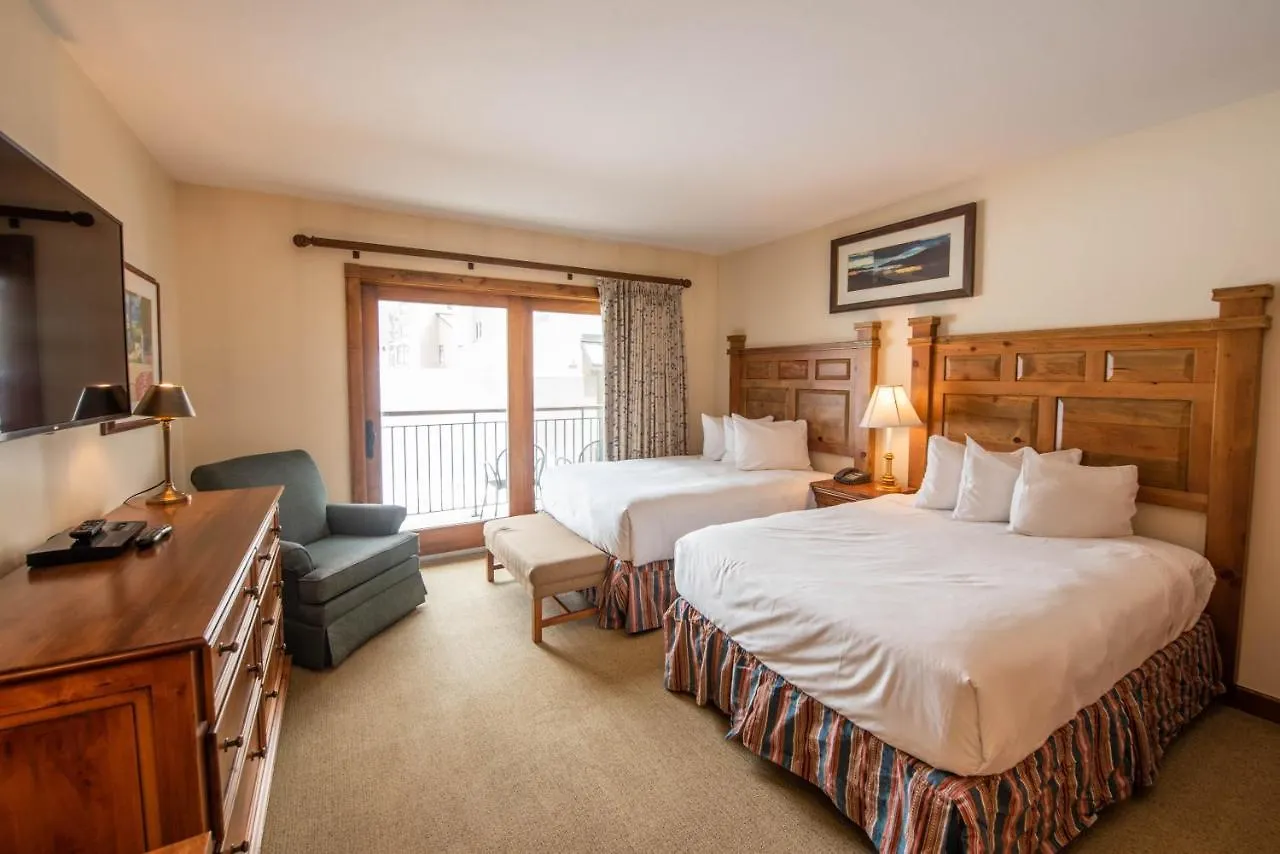 Spacious 3 Bedroom With 4 Beds And Sleeper Sofa Apartment *