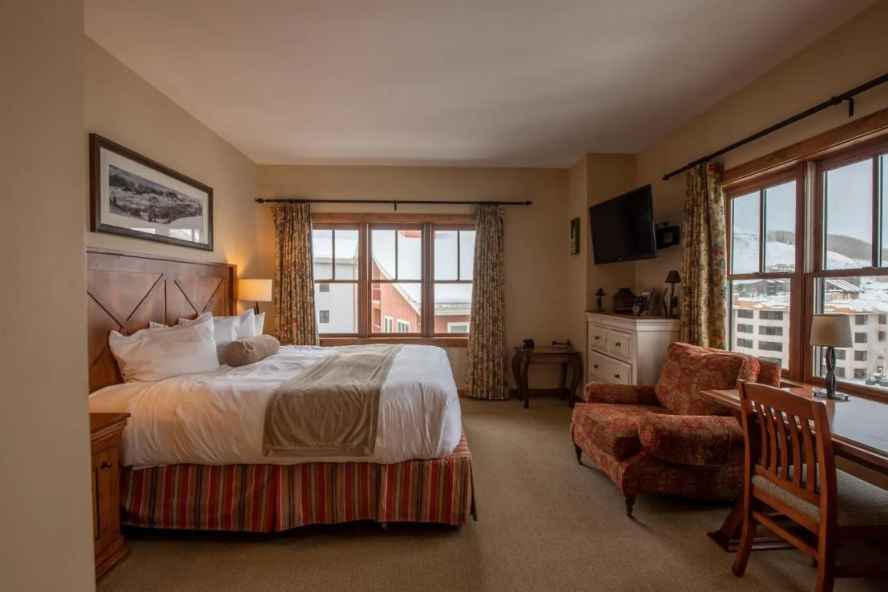Large 3 Bedroom 4 Bathroom In Mountaineer Square * Crested Butte