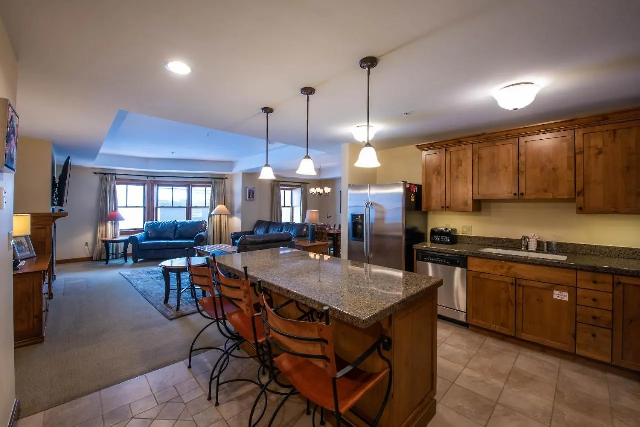 Apartment Spacious 3 Bedroom With 4 Beds And Sleeper Sofa *