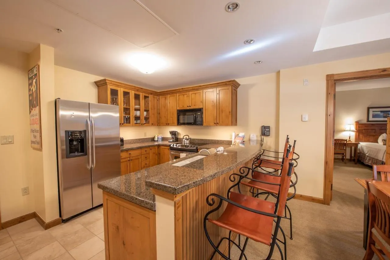 Kid-friendly 2 Bedroom 3 Bathroom - Slopeside Apartment *