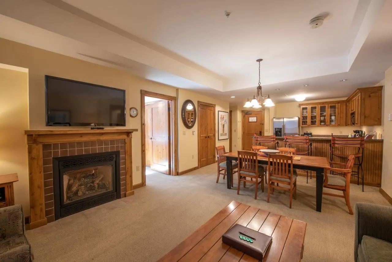 Kid-friendly 2 Bedroom 3 Bathroom - Slopeside *