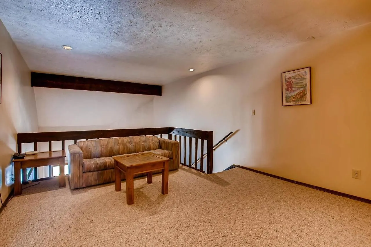 Apartment Unique, Mountain 4 Bedroom *
