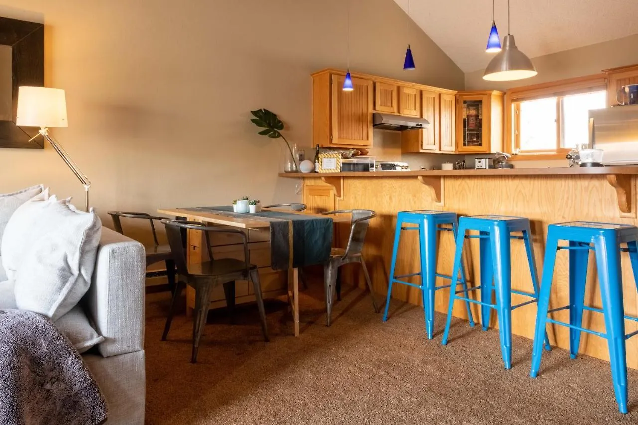 In, Walk Out! The Perfect Mountain Retreat! Crested Butte