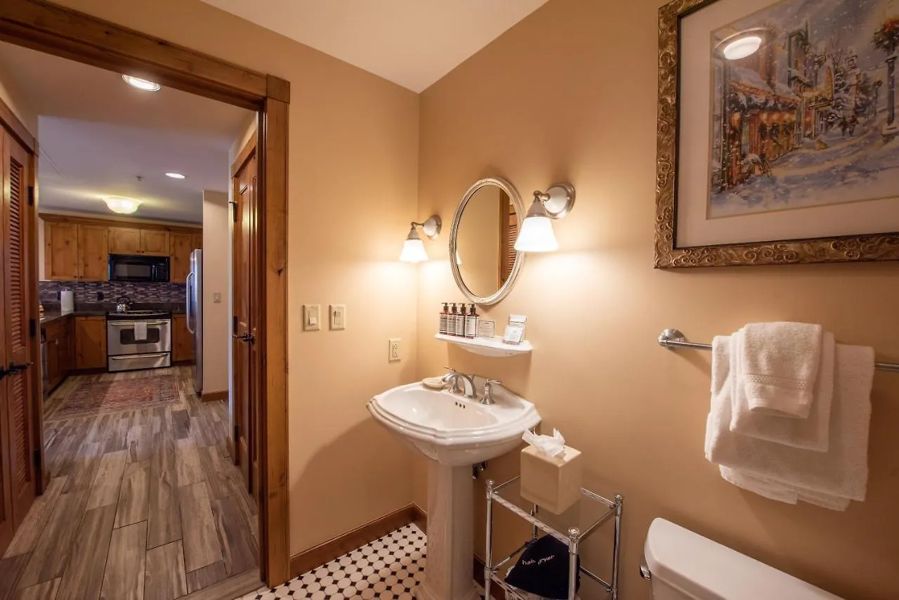 Beautifully Renovated Two Bedroom With A Balcony In Mountaineer Square * Crested Butte