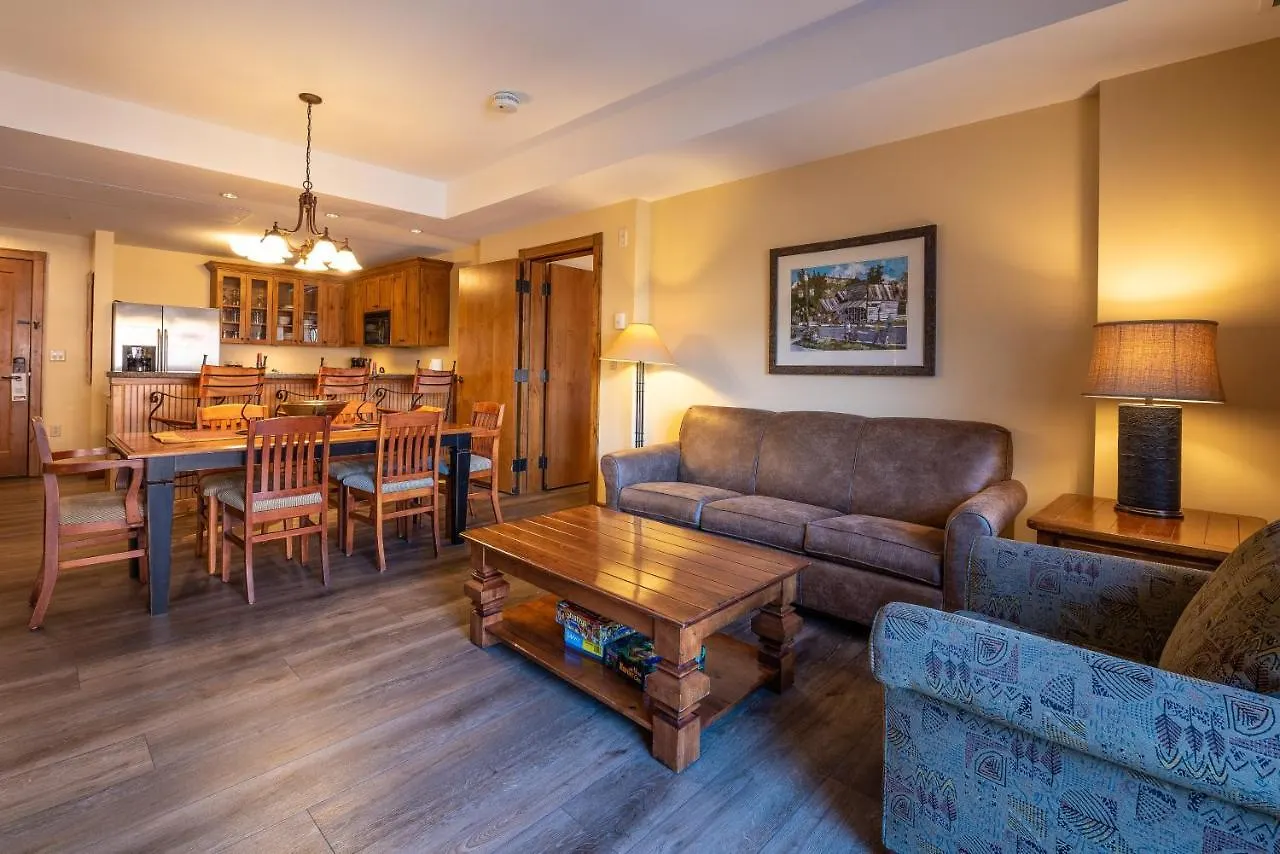 Apartment Two Bedroom With A Balcony In Mountaineer Square Crested Butte