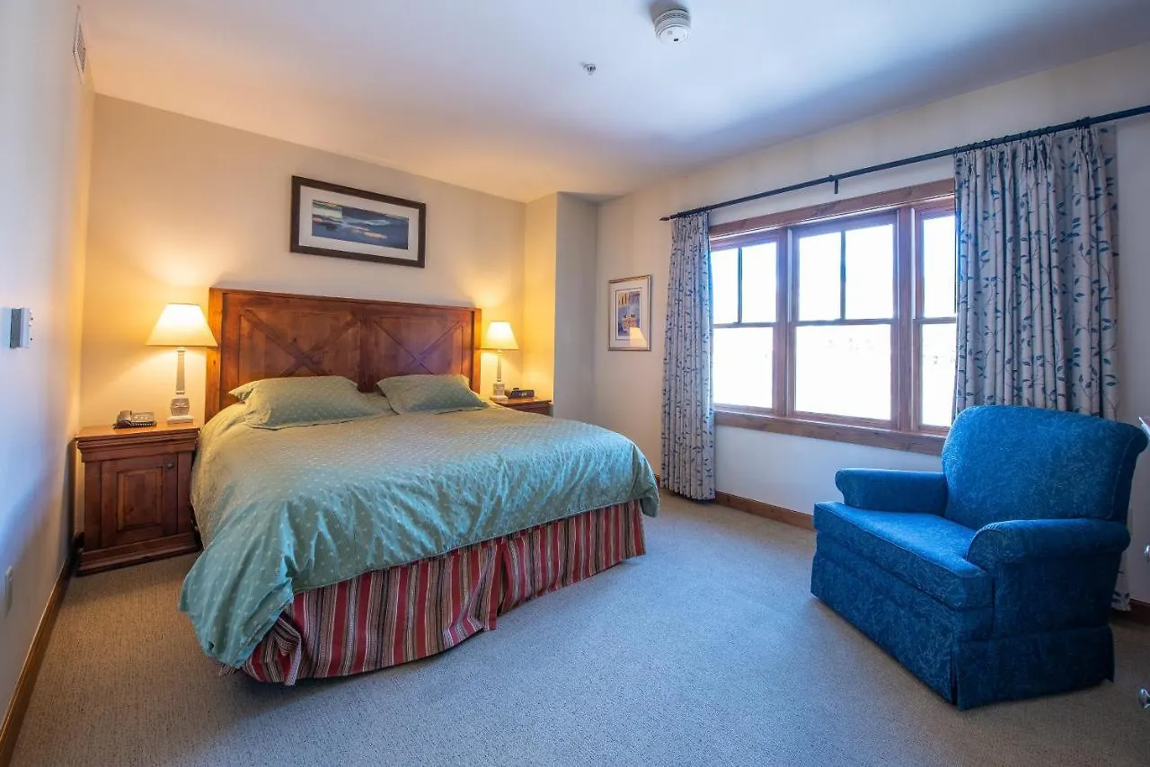 Two Bedroom With Balcony Over Mountaineer Square - Just Steps From The Slopes! Apartment Crested Butte