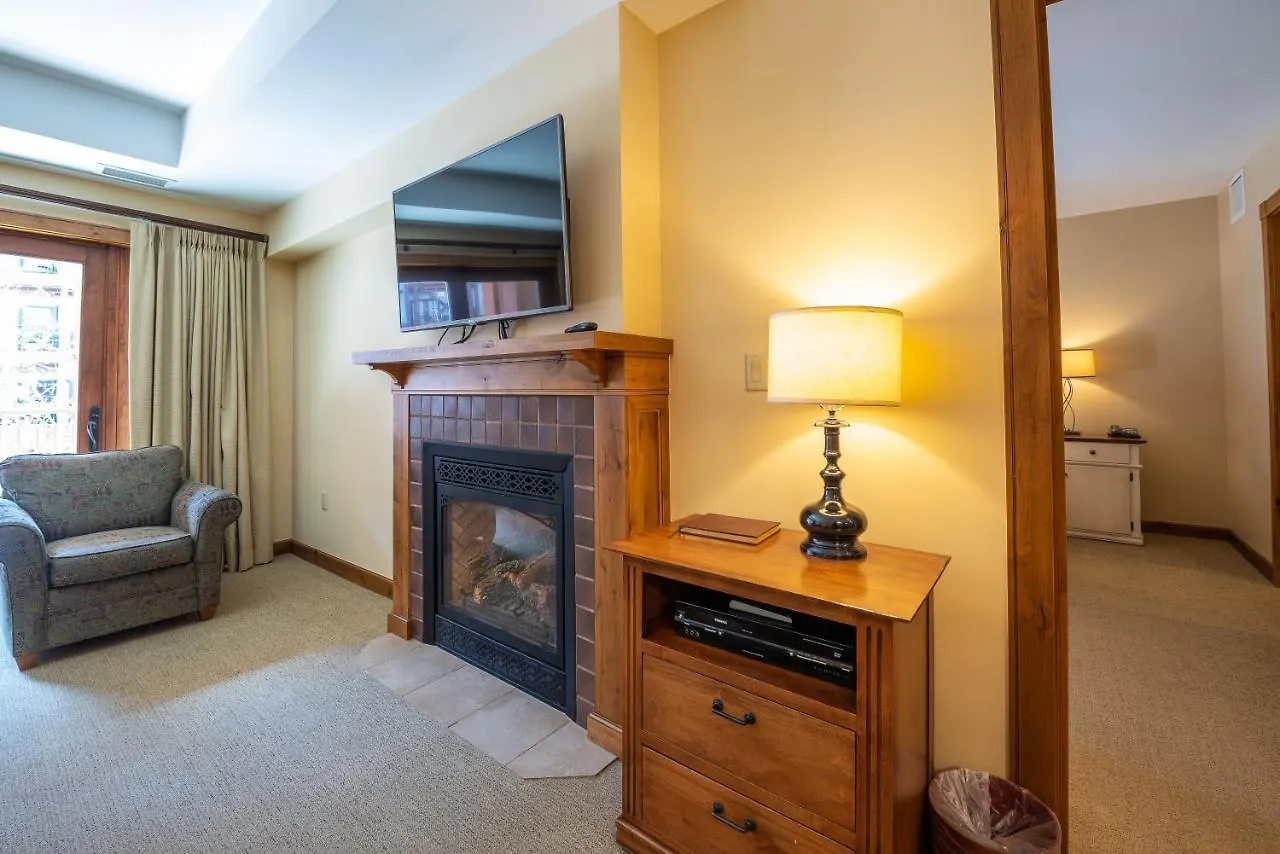 One Bedroom With Large Balcony Over Mountaineer Square Apartment Crested Butte