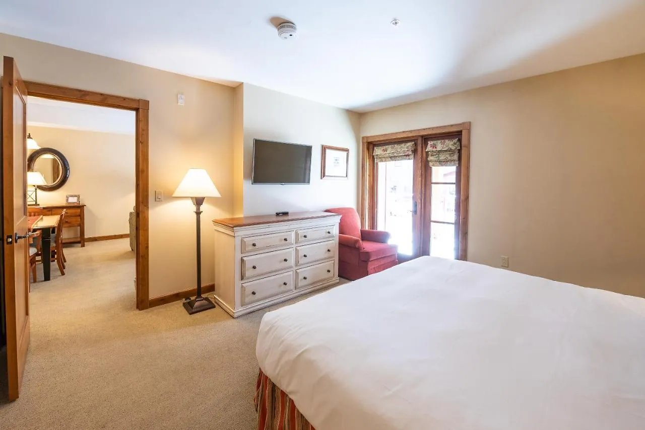 Apartment One Bedroom With Large Balcony Over Mountaineer Square Crested Butte