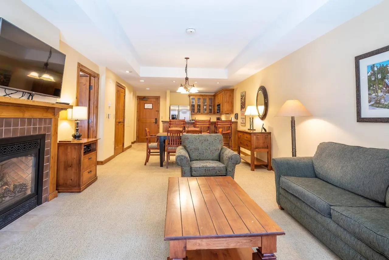 One Bedroom With Large Balcony Over Mountaineer Square Apartment *