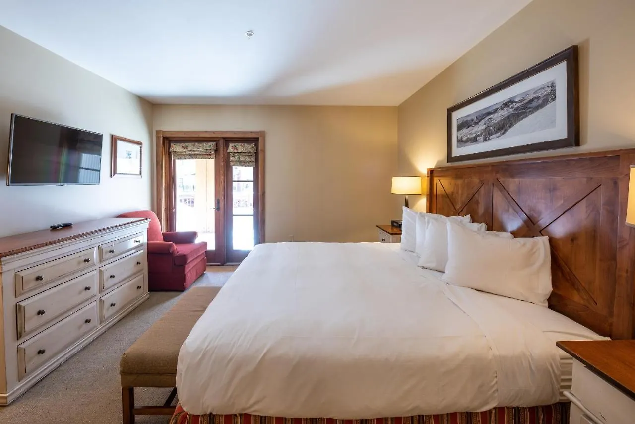 Apartment One Bedroom With Large Balcony Over Mountaineer Square Crested Butte