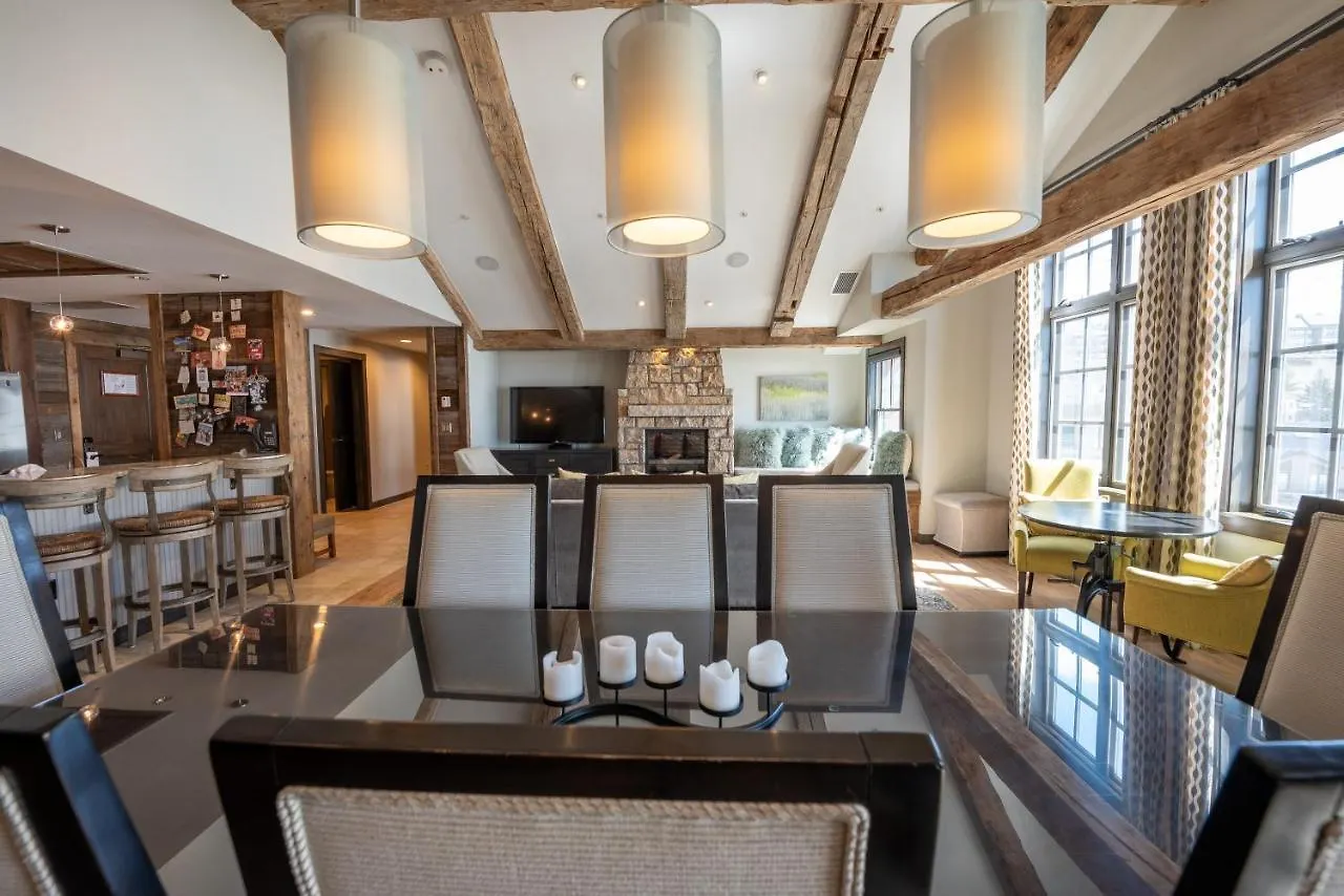 Three Bedroom Mountain Chic 6th Floor Penthouse With Amazing View Apartment
