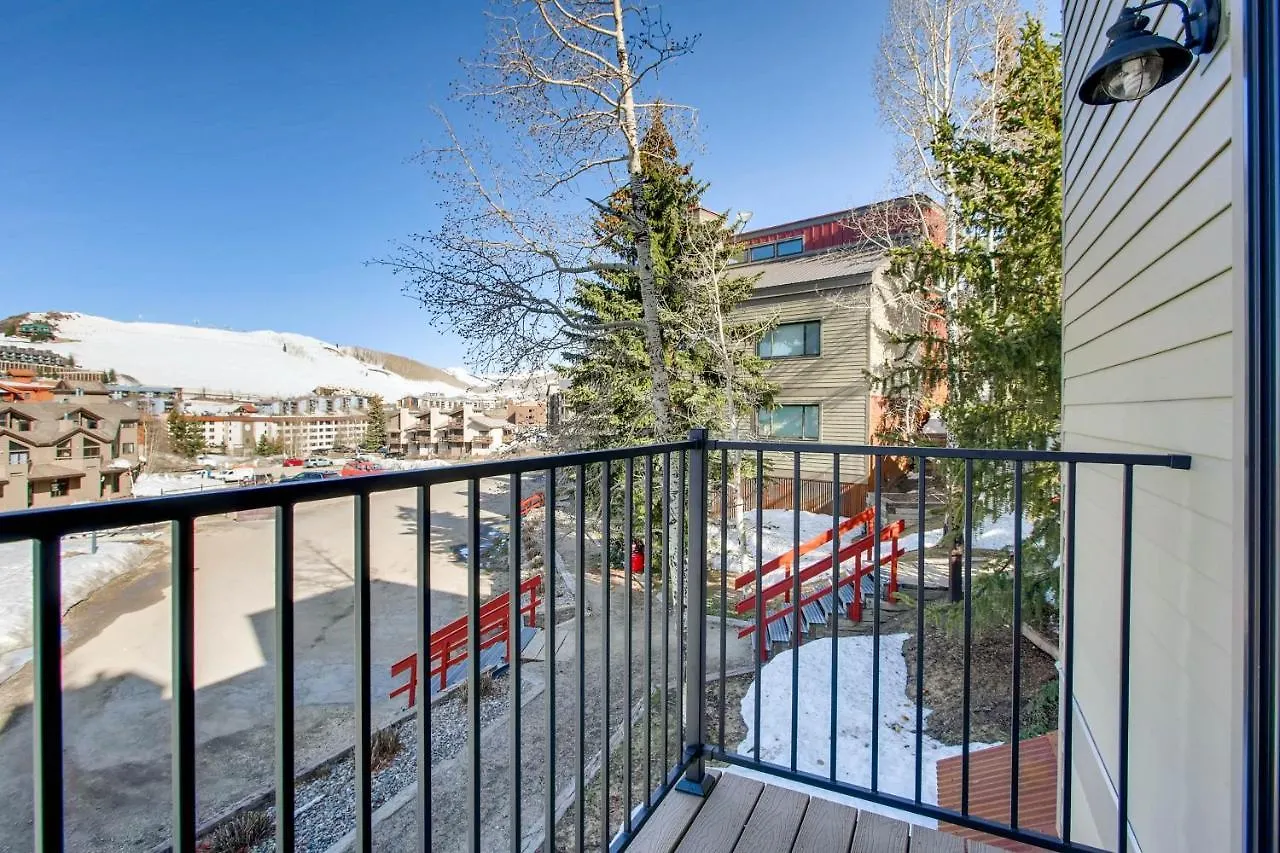 Ski-in Ski-out Private Balcony & Fireplace * Crested Butte