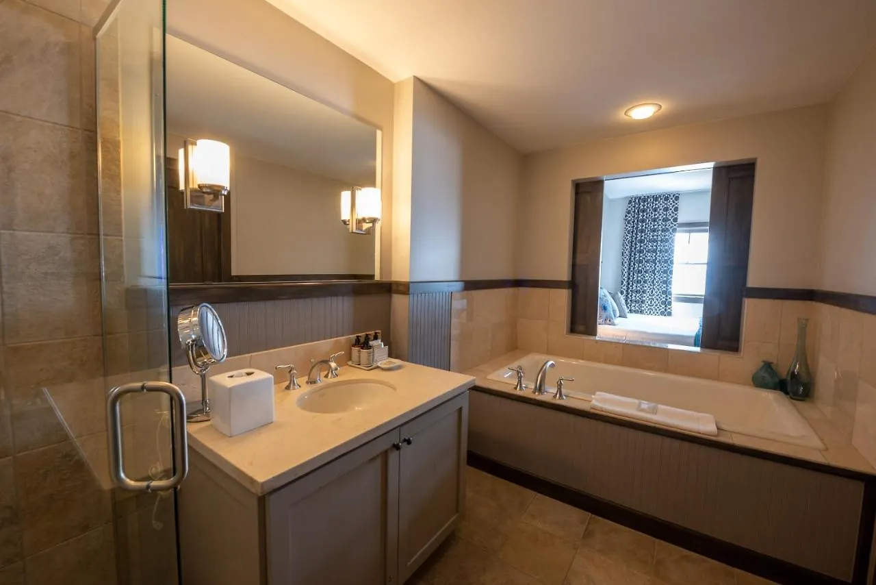Three Bedroom Mountain Chic 6th Floor Penthouse With Amazing View Apartment *