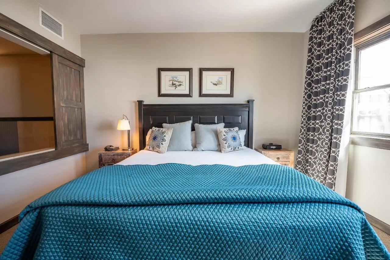 Three Bedroom Mountain Chic 6th Floor Penthouse With Amazing View