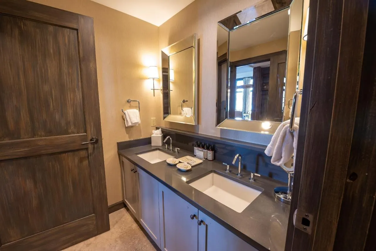 Three Bedroom Mountain Chic 6th Floor Penthouse With Amazing View *