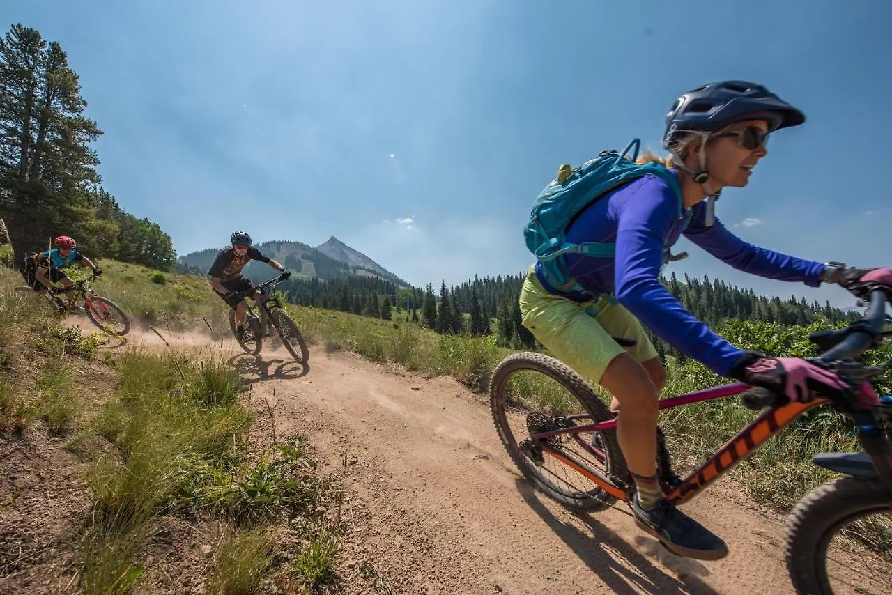 Grand In The Heart Of Mt Crested Butte