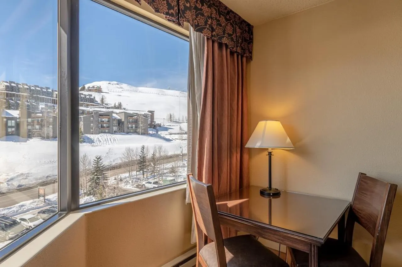 Grand In The Heart Of Mt Cb *