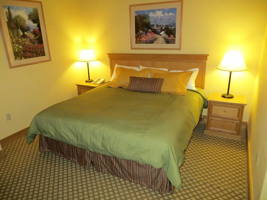 Hotel The Grand And
