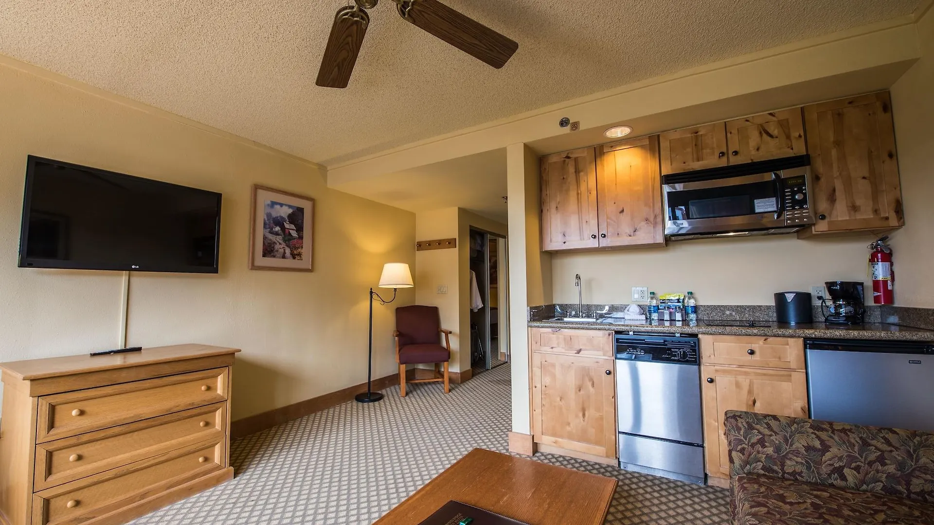 Hotel The Grand And 3*
