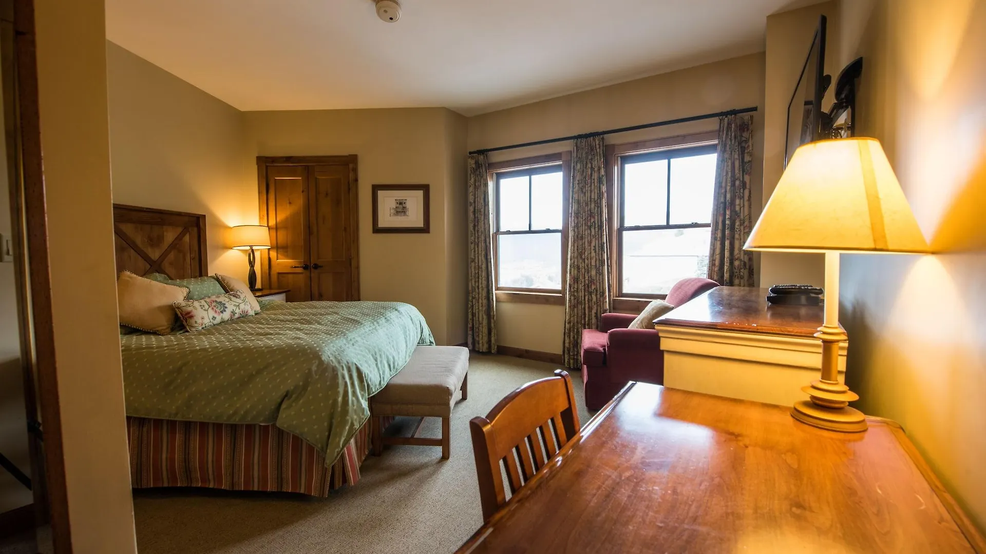 The At Mountaineer Square Resort Mount Crested Butte