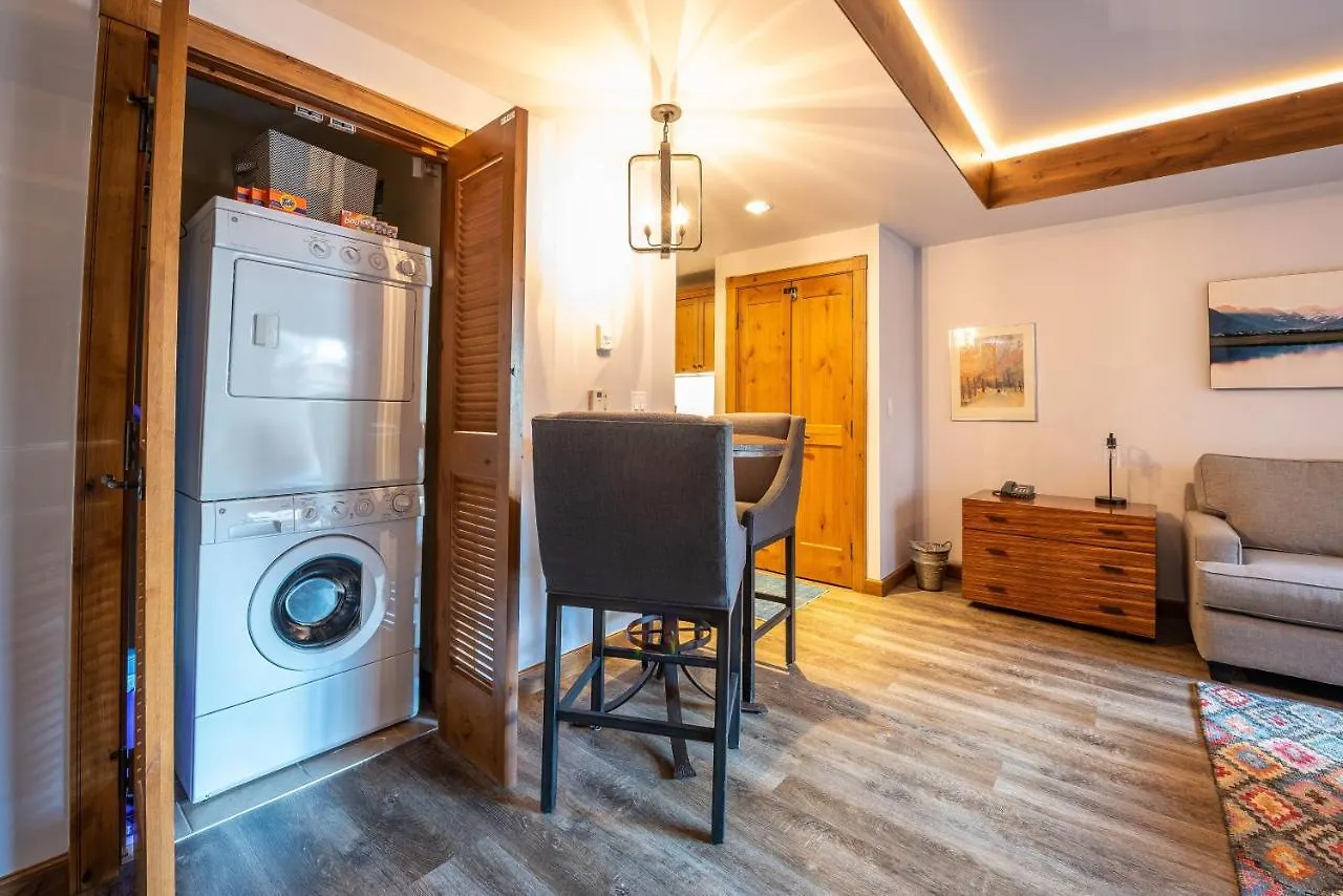 Efficiency Unit With Balcony Over Mountaineer Square Apartment *