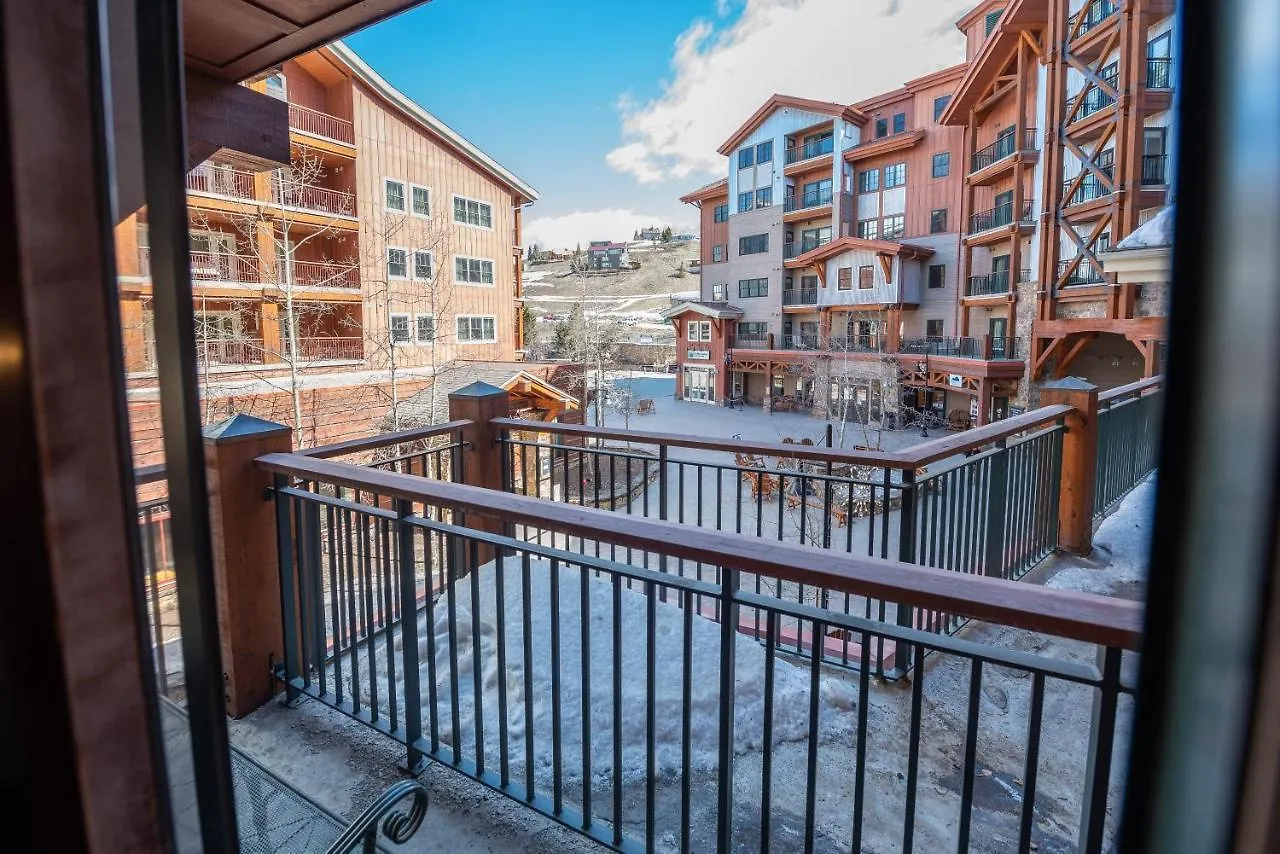 Efficiency Unit With Balcony Over Mountaineer Square *