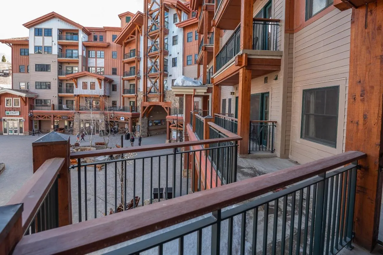 Efficiency Unit With Balcony Over Mountaineer Square Apartment Crested Butte