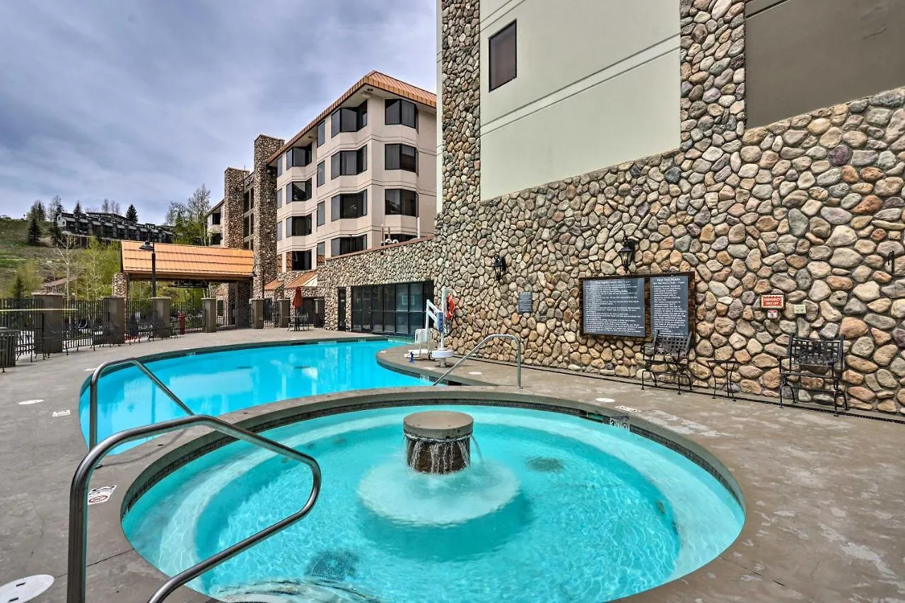 With Community Hot Tub And Pool! Apartment Crested Butte