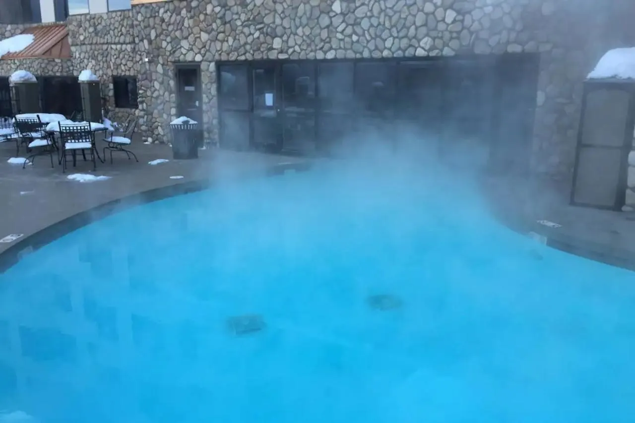 Butte Beauty Hotel *