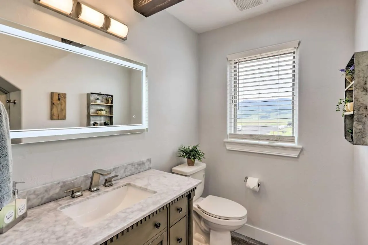 Holiday home Getaway Less Than 7 Mi To Resort!