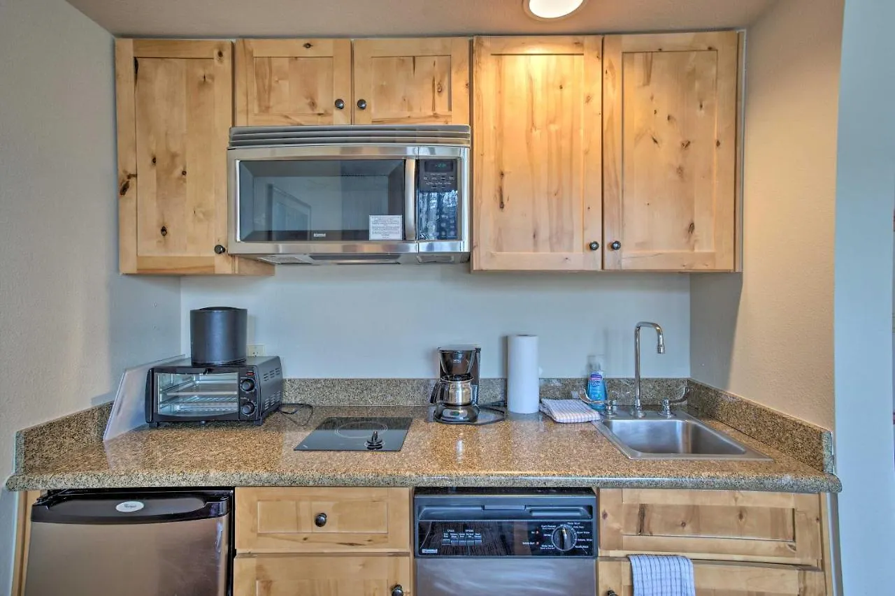Apartment Cozy Colorado Near Slopes