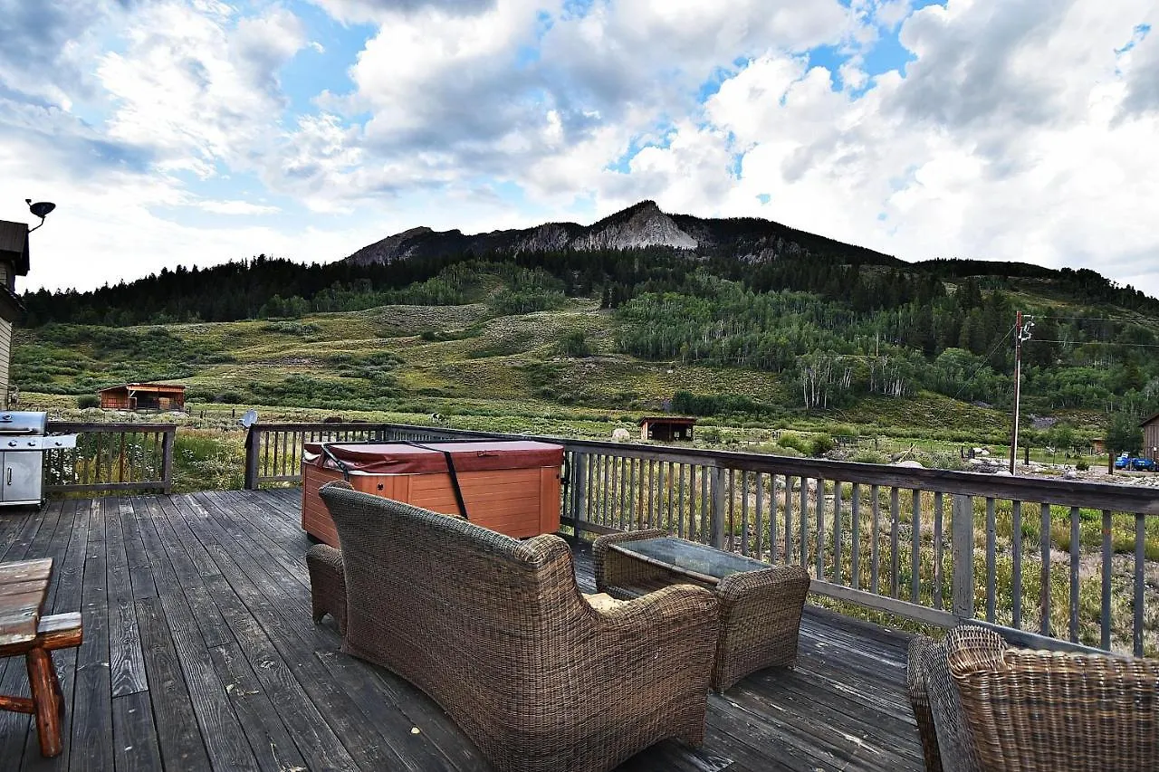 Earhart Lane Crested Butte
