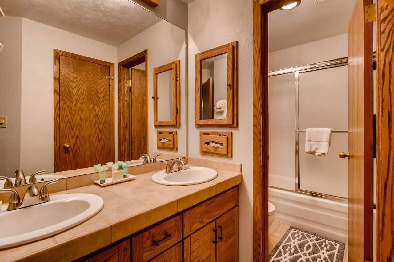 Mountain Views From Plaza - Sleeps 6 Crested Butte