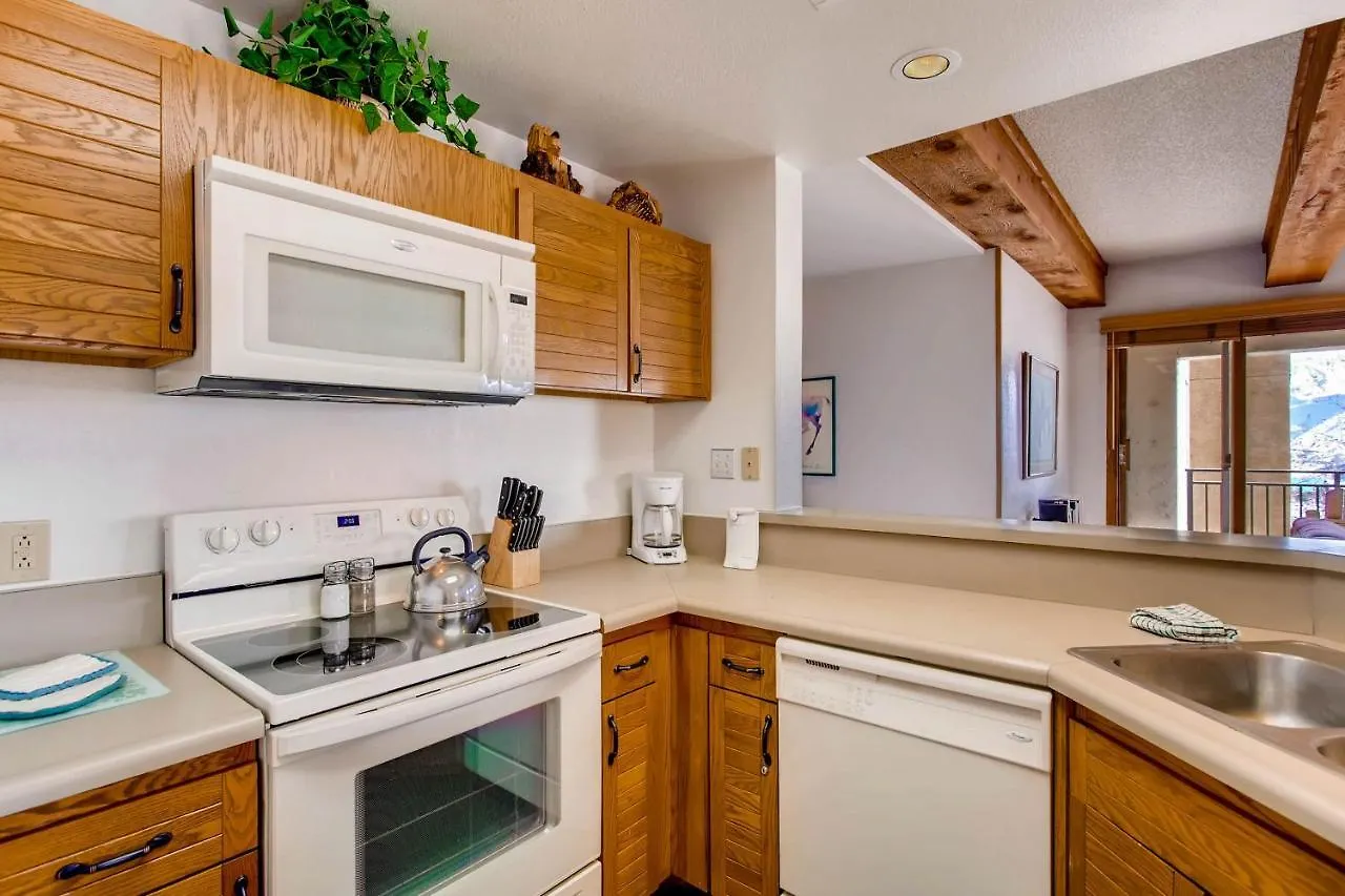 Apartment 2 Bedroom Sleeps 5 People With Mountain Views