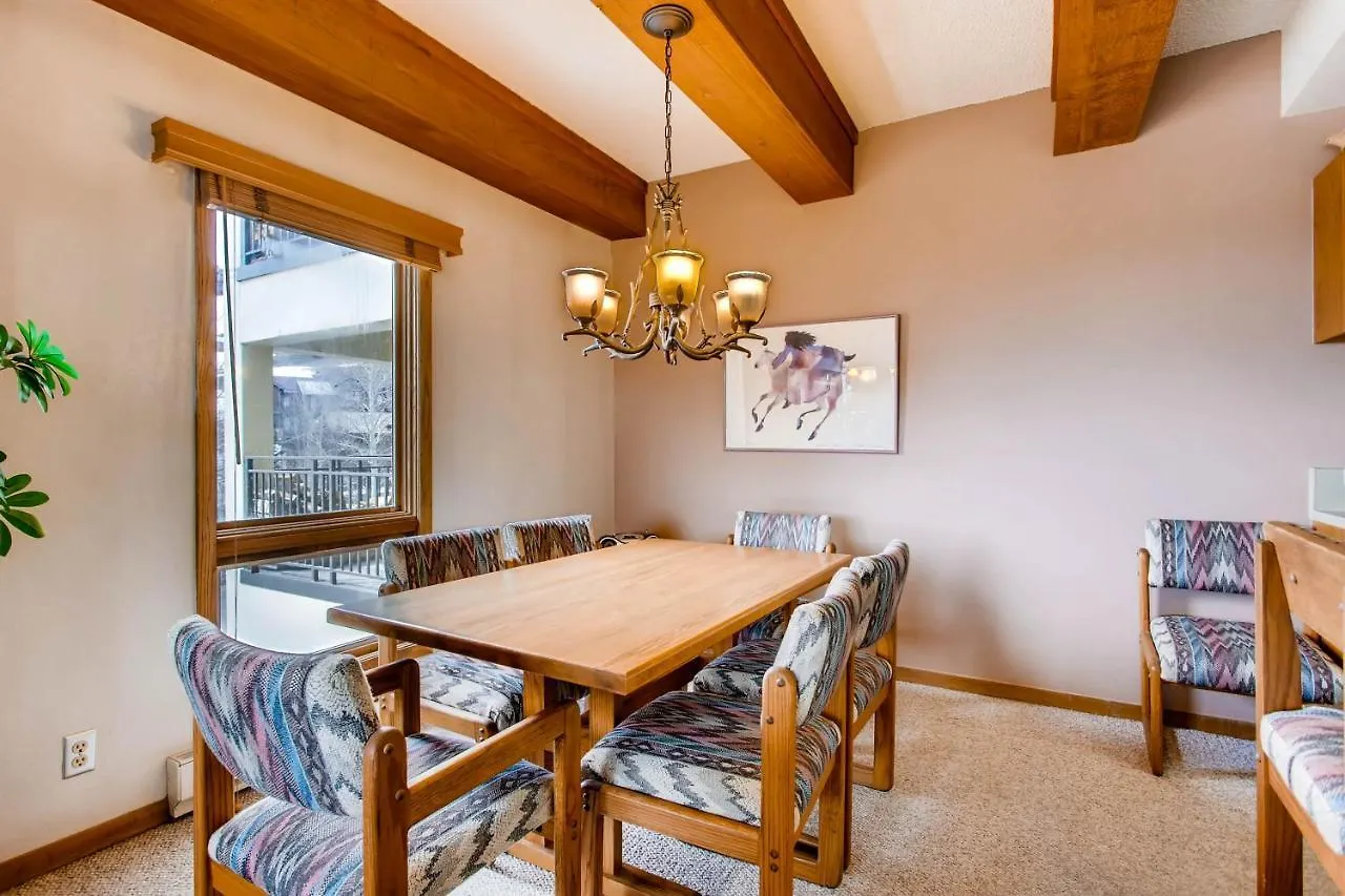 Apartment 2 Bedroom Sleeps 5 People With Mountain Views Crested Butte