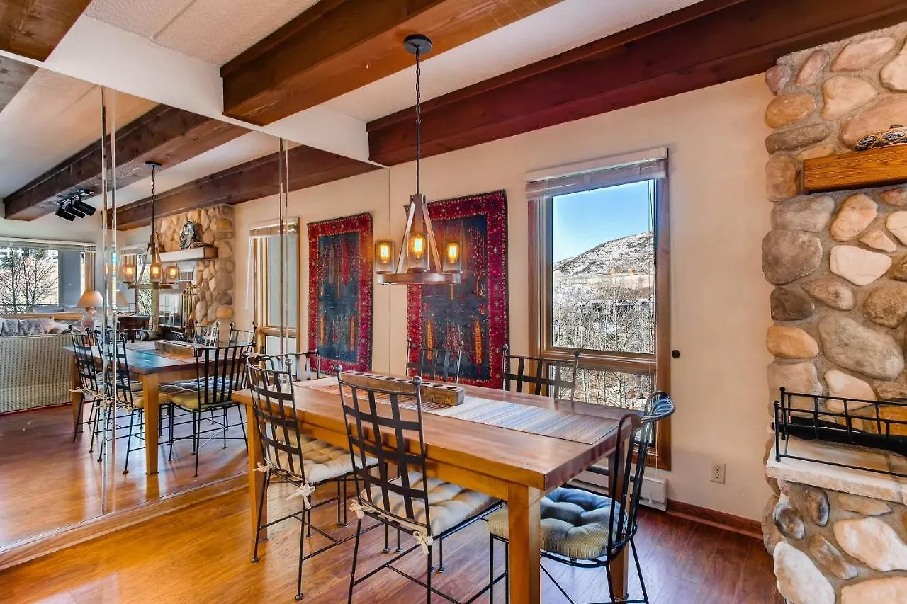 Mountain Views From Plaza - Sleeps 6 * Crested Butte