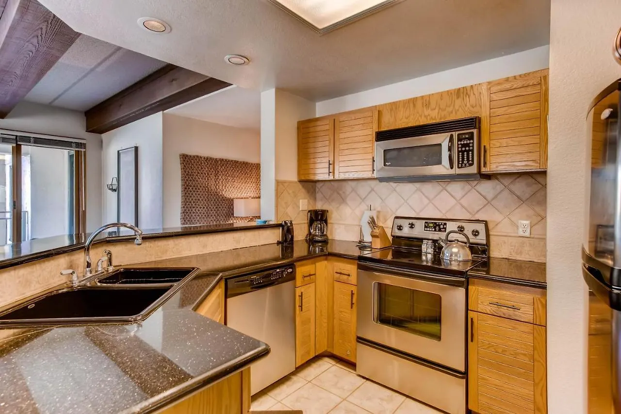 Mountain Views From Plaza - Sleeps 6