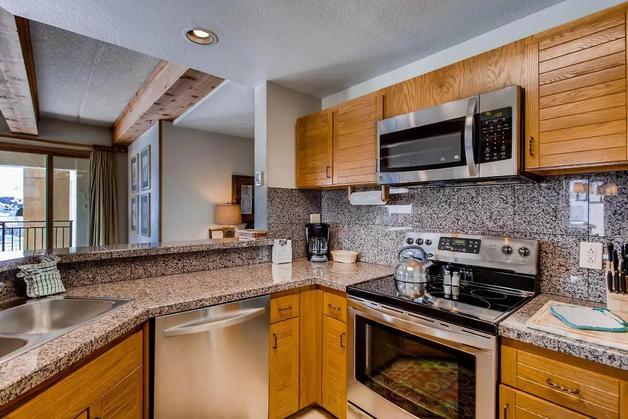 Apartment Unique 2 Bedroom With Fireplace