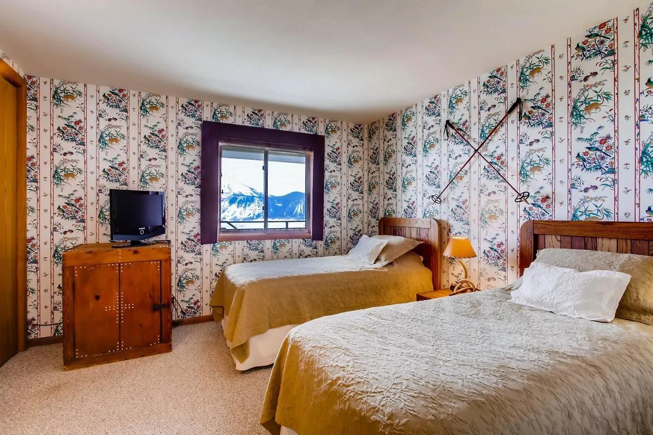 View Of Silver Queen Lift 2 Bedroom