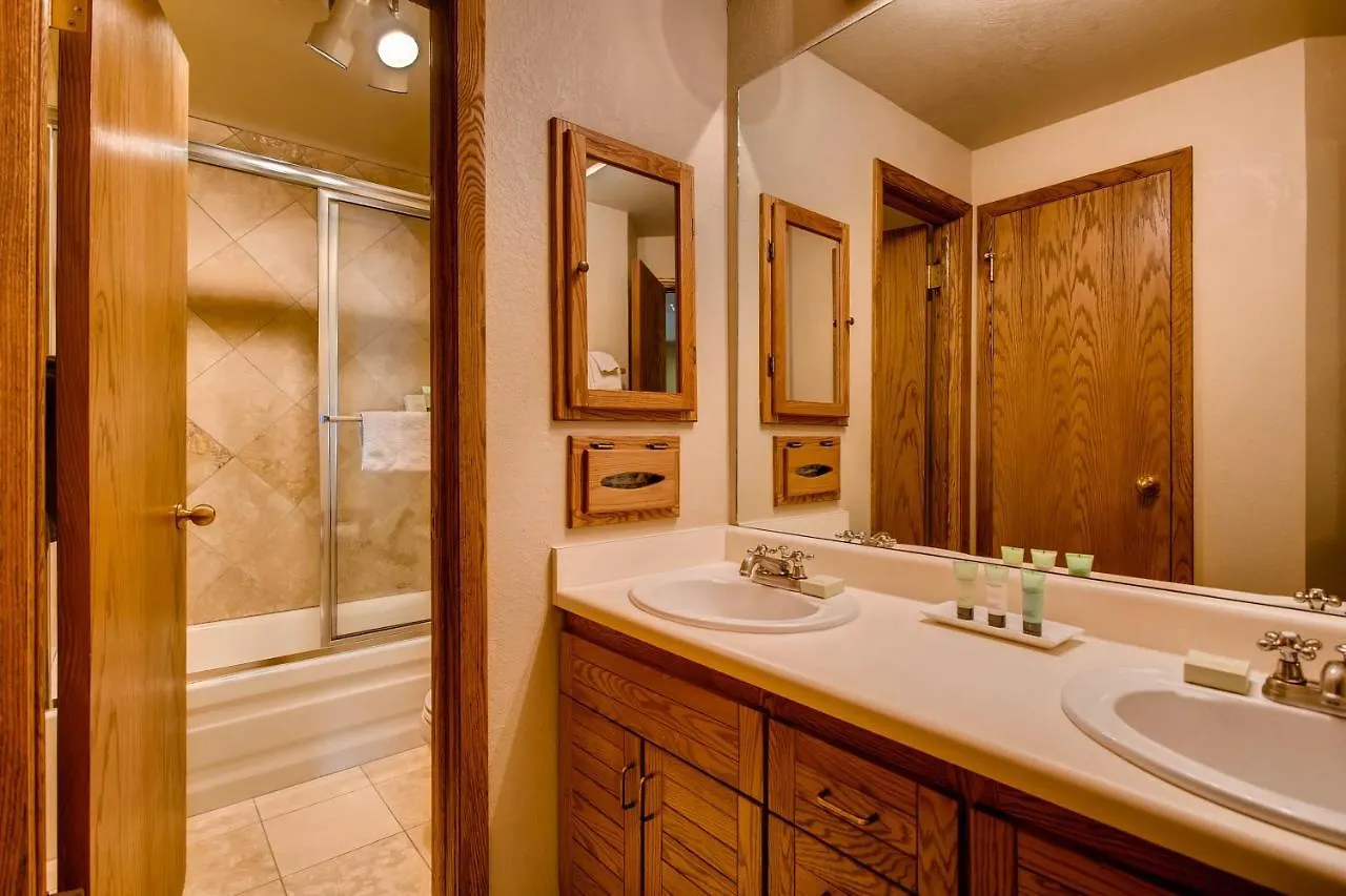 Apartment Updated 2 Bedroom With View Of Lifts Crested Butte
