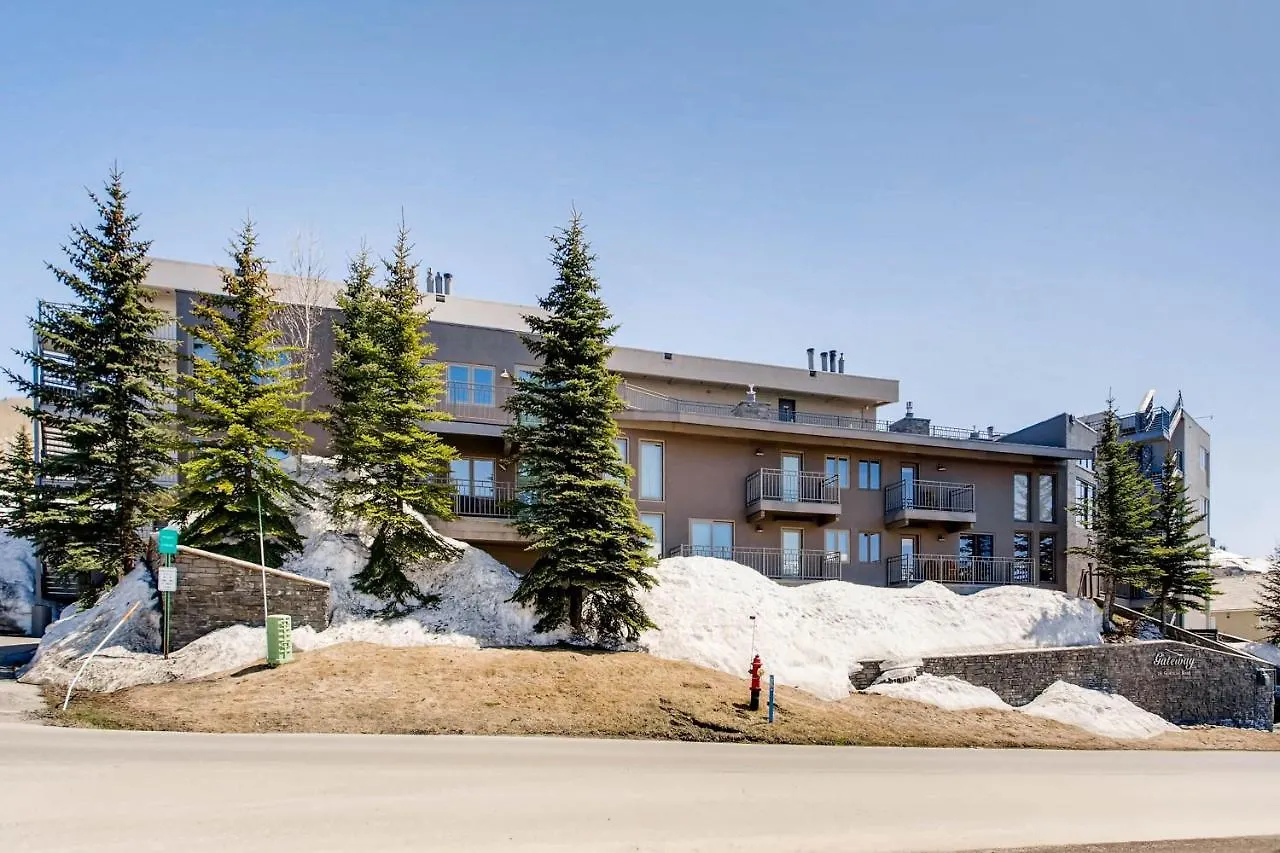 Unique & Modern 3 Bedroom 2ba Condo- Ski-in Ski-out * Crested Butte